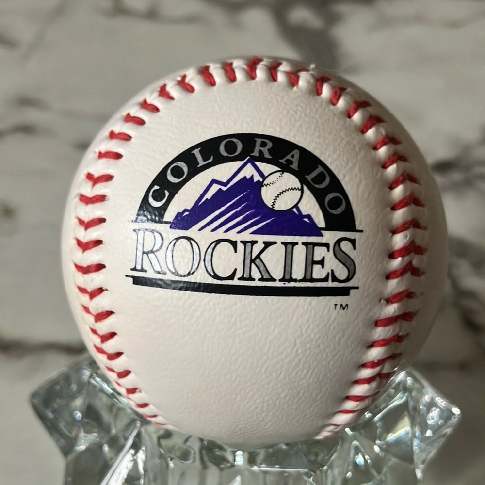 1994 Colorado‎ Rockies Baseball with unknown Signature